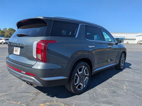 Used 2023 Hyundai Palisade SEL w/ Premium Package image 4