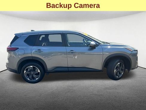 Used 2025 Nissan Rogue SV AWD/4WD image 11