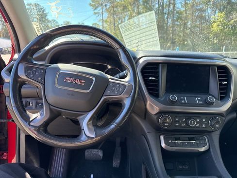 Used 2021 GMC Acadia AT4 w/ Technology Package image 6