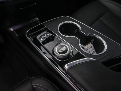 Used 2025 Cadillac Lyriq Sport image 18