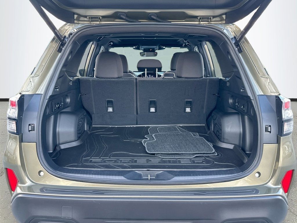 Certified 2025 Subaru Forester Premium AWD/4WD image 25