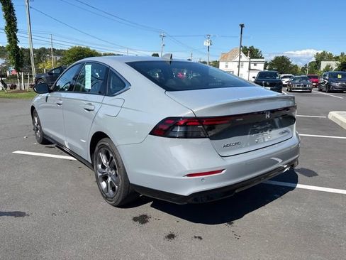 Used 2024 Honda Accord EX-L image 9