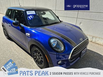 Used 2019 MINI Cooper 2-Door Hardtop w/ Signature Upholstery Package