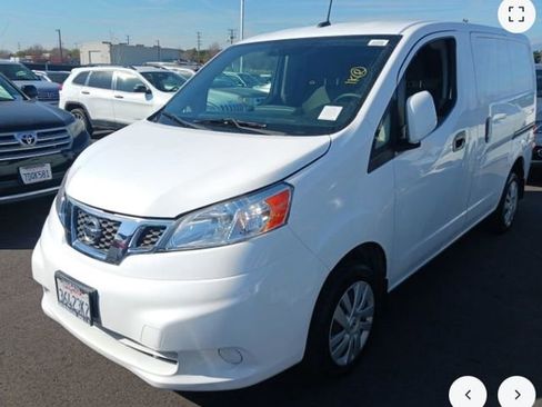Used 2018 Nissan NV200 SV w/ Navigation Package image 2
