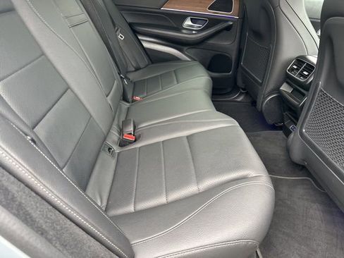 Used 2025 Mercedes-Benz GLE 450 4MATIC image 29