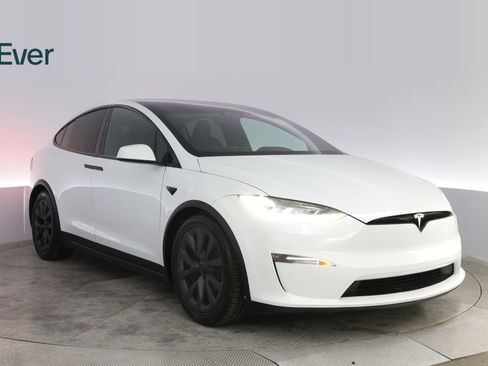 Used 2023 Tesla Model X AWD/4WD image 13