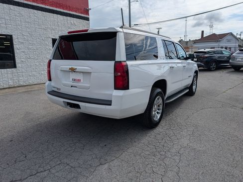 Used 2020 Chevrolet Suburban LT image 6
