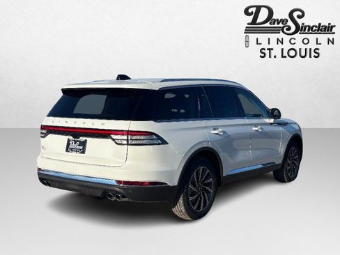 New 2026 Lincoln Aviator AWD image 5