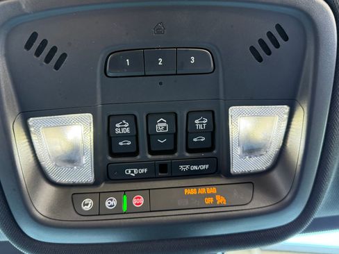 Used 2023 Chevrolet Traverse Premier w/ Redline Edition image 25