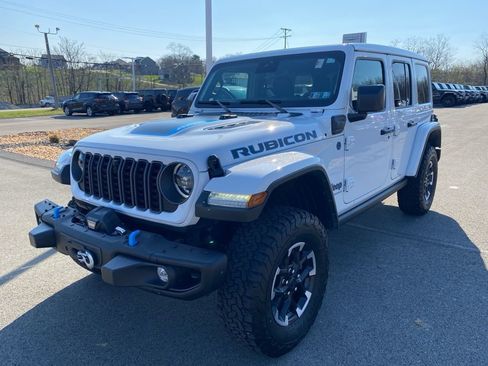 Used 2024 Jeep Wrangler Unlimited Rubicon 4xe AWD/4WD image 7