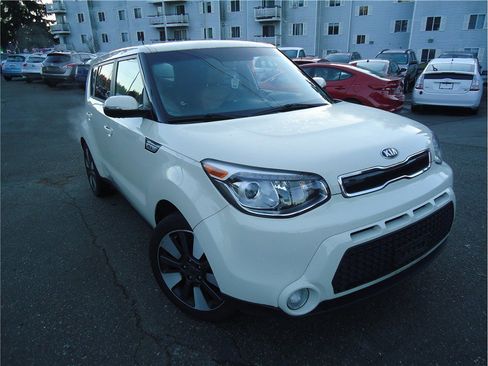 Used 2016 Kia Soul ! w/ Umber Package 1 image 3