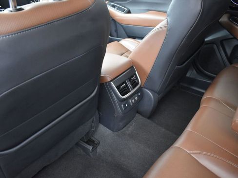 Used 2021 Subaru Outback Touring XT image 27