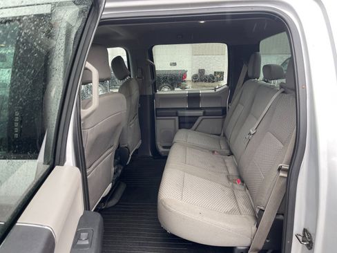 Used 2016 Ford F150 XLT image 14