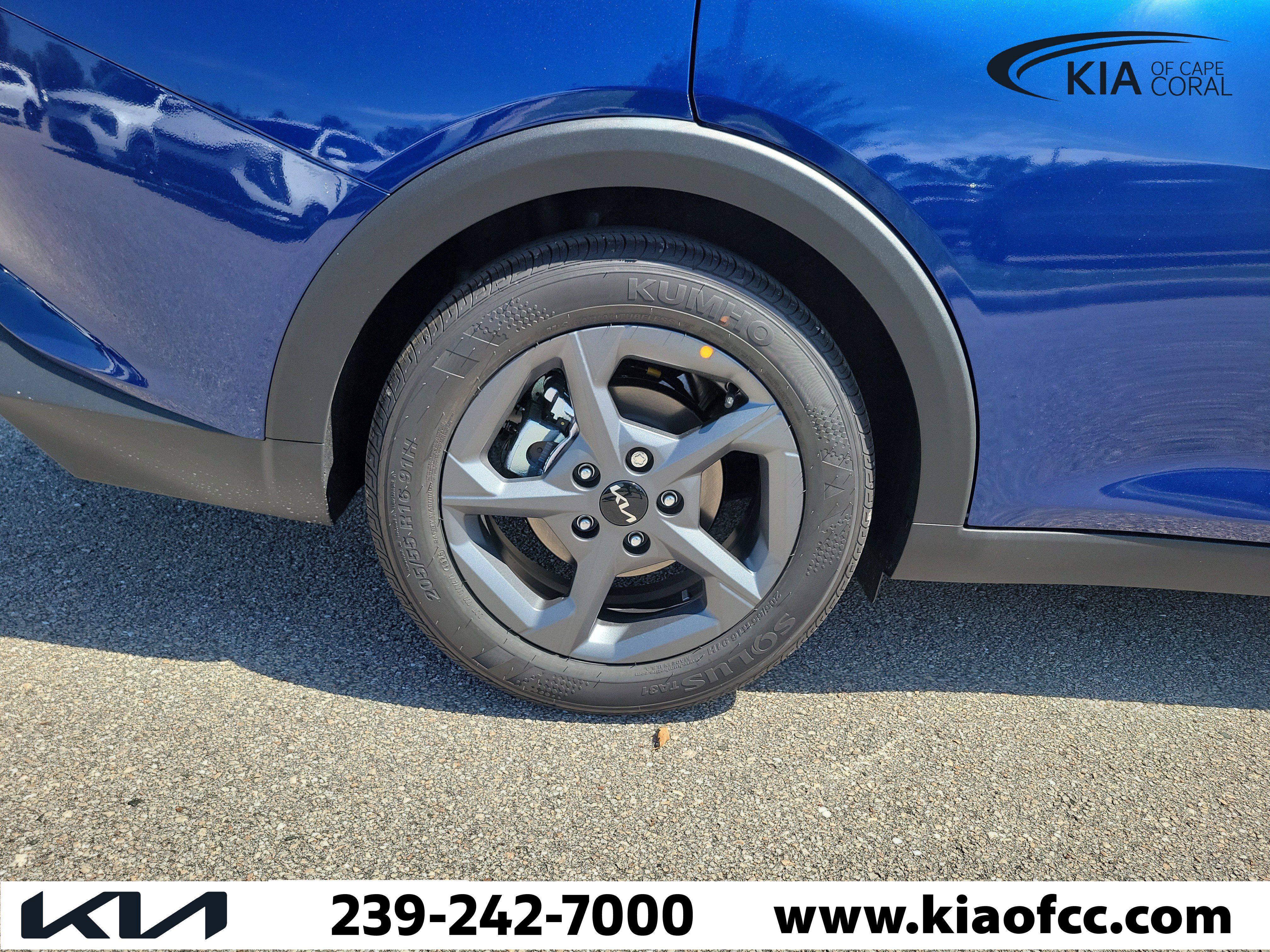 New 2026 Kia K4 FWD image 9