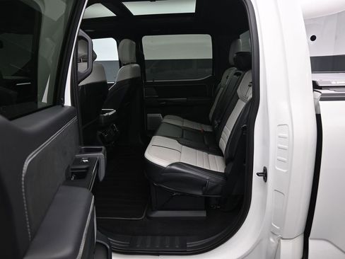 Used 2023 Ford F150 Lightning Platinum image 21