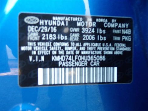 Used 2017 Hyundai Elantra SE image 32