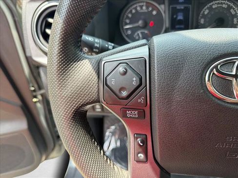 Used 2023 Toyota Tacoma TRD Sport AWD/4WD image 15