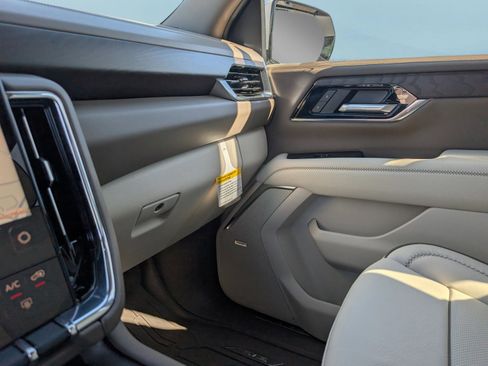 New 2026 GMC Yukon Denali w/ Advanced Technology Package image 31