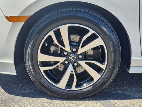 Used 2018 Honda Odyssey Elite image 9