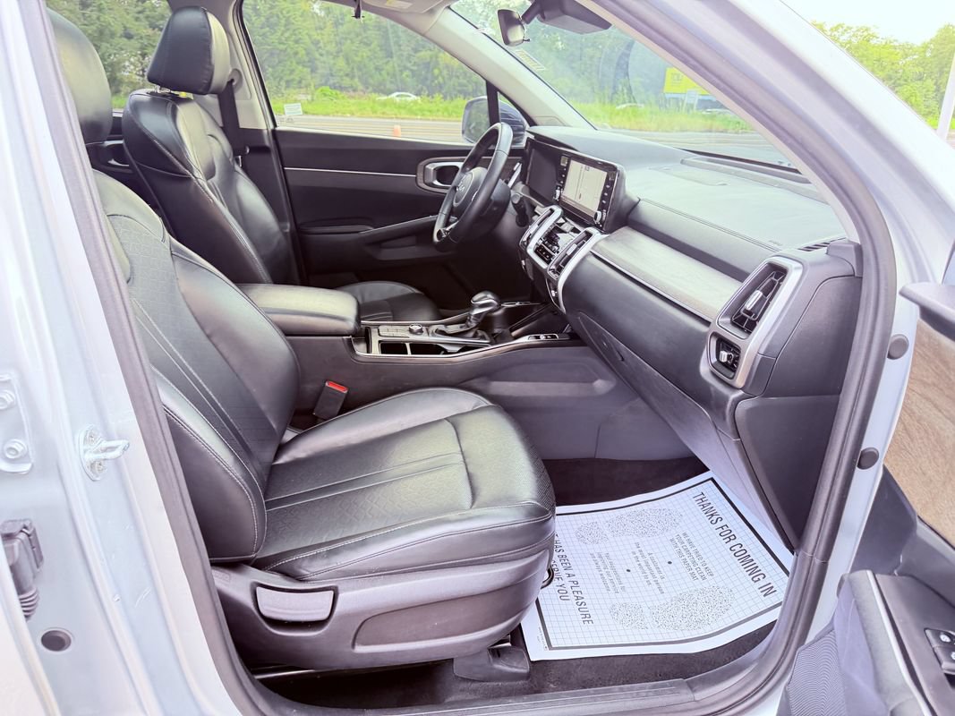 Used 2022 Kia Sorento S w/ Panoramic Sunroof Package AWD/4WD image 33