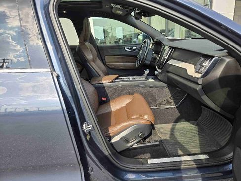 Used 2020 Volvo XC60 T6 Inscription image 13