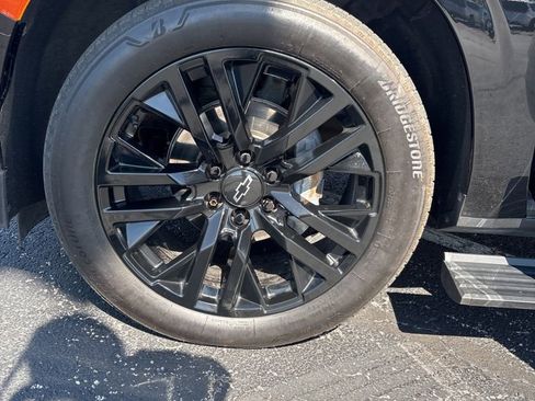 Used 2023 Chevrolet Tahoe High Country AWD/4WD image 9
