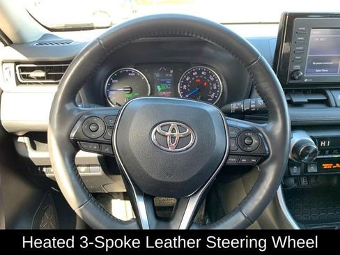 Used 2020 Toyota RAV4 XLE w/ XLE Grade Weather Package image 18