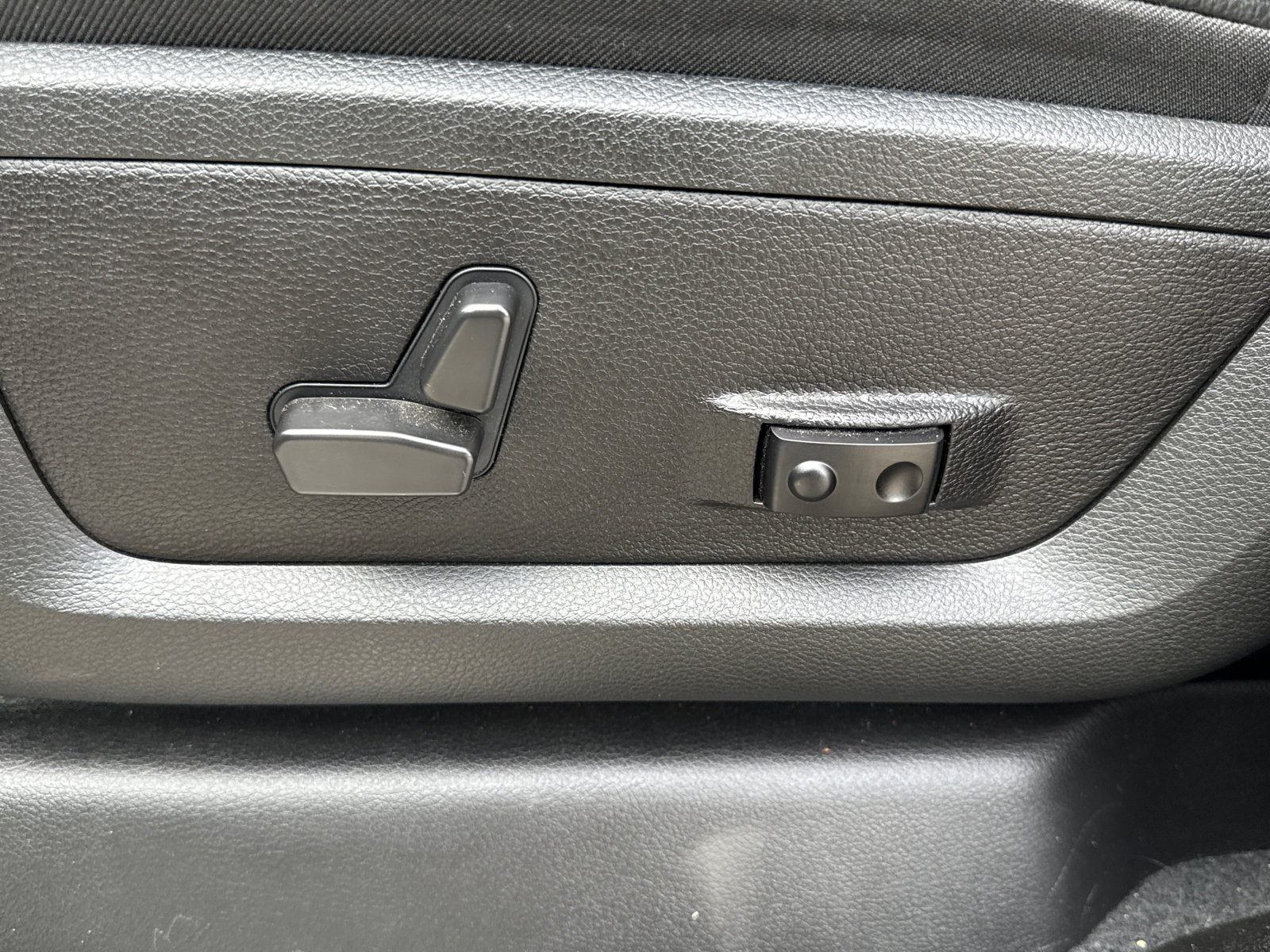 Used 2022 RAM 2500 Laramie AWD/4WD image 11