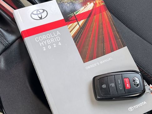 Certified 2024 Toyota Corolla SE FWD image 12
