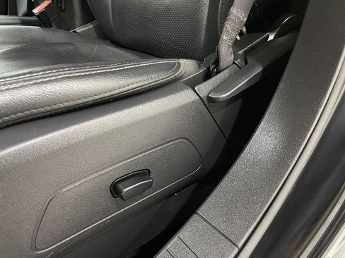 Used 2017 Jeep Compass High Altitude image 16