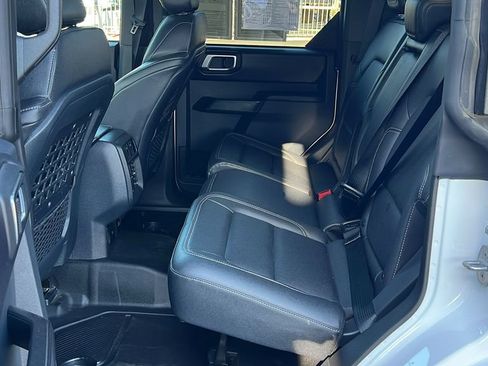 Certified 2025 Ford Bronco Badlands AWD/4WD image 11