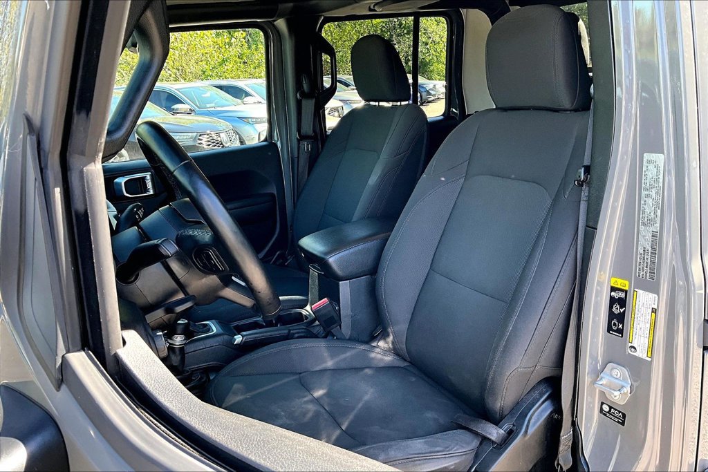 Used 2021 Jeep Gladiator Sport AWD/4WD image 34