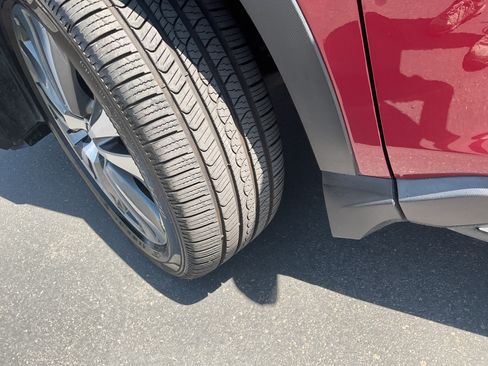 Used 2019 Subaru Ascent Touring AWD/4WD image 16
