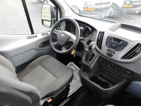 Used 2019 Ford Transit 250 148 Medium Roof RWD image 21
