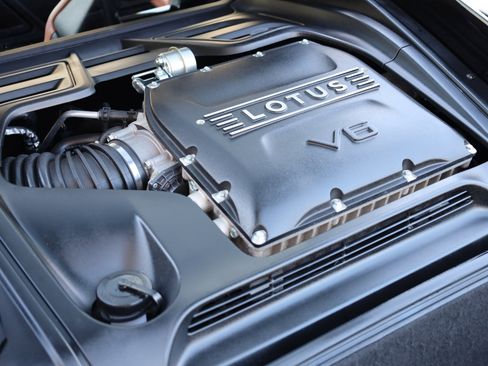 Used 2024 Lotus Emira First Edition image 5