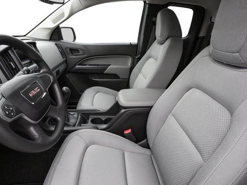 Used 2018 GMC Canyon 4x4 Extended Cab w/ Convenience Package image 9