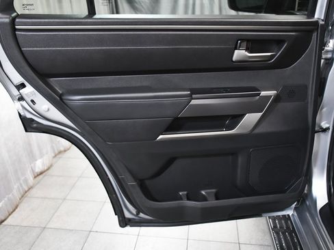 Used 2024 Toyota Sequoia Platinum image 11