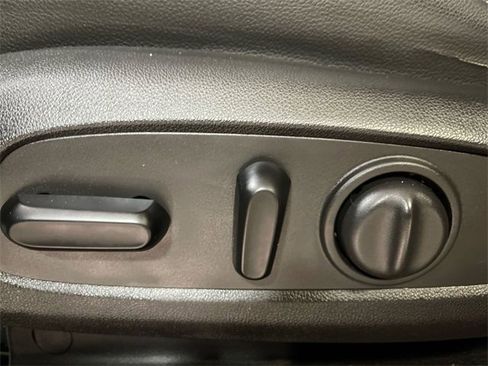 Used 2017 GMC Acadia Denali w/ Technology Package image 12