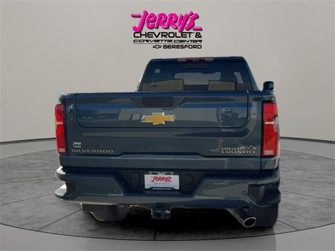 Used 2025 Chevrolet Silverado 2500 High Country w/ High Country Premium Package image 4