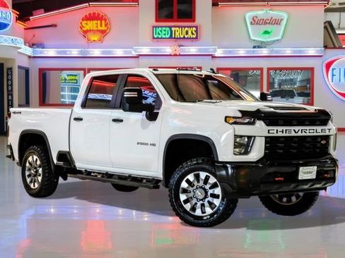Used 2021 Chevrolet Silverado 2500 Custom w/ Custom Value Package image 1