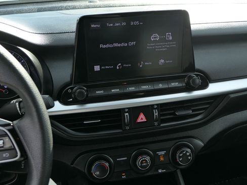 Used 2023 Kia Forte LXS w/ LXS Technology Package image 19