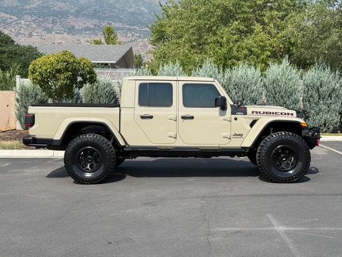 Used 2020 Jeep Gladiator Rubicon AWD/4WD image 8