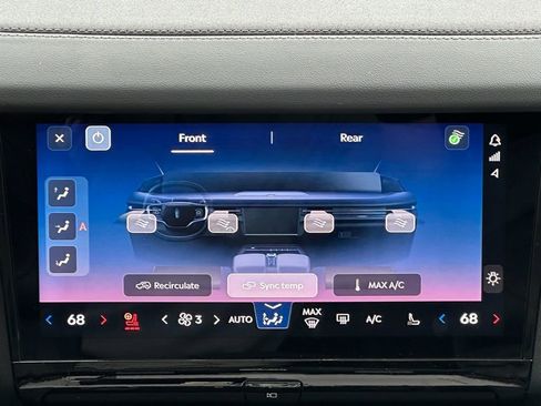 New 2025 Lincoln Navigator Reserve AWD/4WD image 16