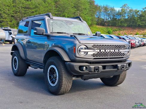 Used 2023 Ford Bronco Badlands w/ Sasquatch Package AWD/4WD image 7