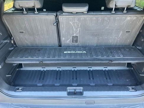 Used 2025 Toyota Sequoia Limited w/ Tow Technology Package AWD/4WD image 10