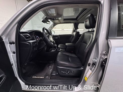Used 2020 Toyota 4Runner TRD Off-Road Premium w/ Moonroof Package AWD/4WD image 11
