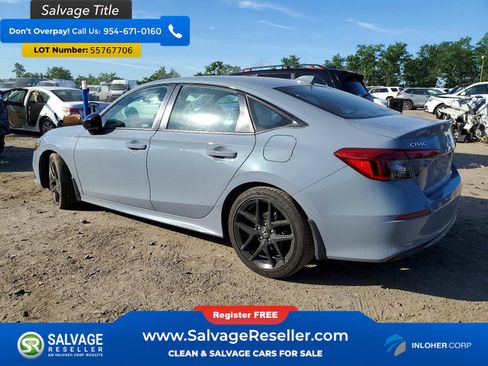 Used 2022 Honda Civic Sport image 3