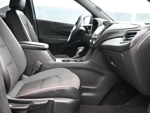Used 2024 Chevrolet Equinox RS FWD image 21
