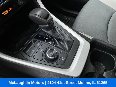 Used 2021 Toyota RAV4 XLE w/ XLE Grade Weather Package image 26