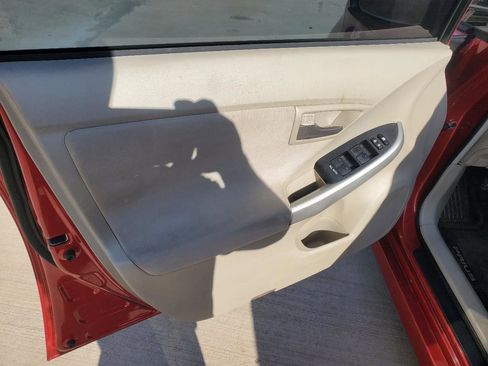 Used 2013 Toyota Prius Two image 16